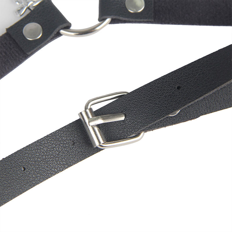 Arnés de cuero negro forma cinturón SUBBLIME FETISH, talla única, con diseño ajustado y detalles en cuero para accesorios sensuales.