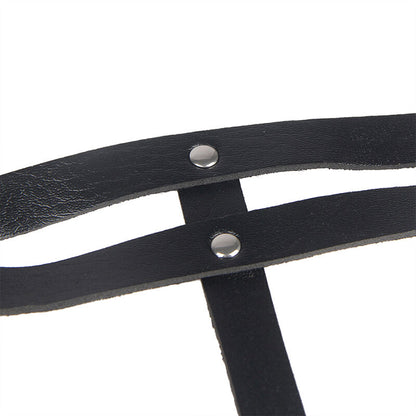 Cinturón de cadenas con anillas de cuero negro de la marca SUBBLIME FETISH, talla única, en una vista cercana.