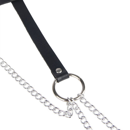Cinturón de cadenas con anillas de cuero negro de la marca SUBBLIME FETISH, talla única, visible en la imagen.