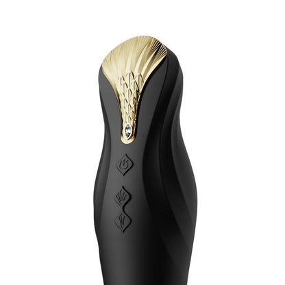 Vibrador negro ZALO King Thruster con diseño resistente y texturizado para placer intenso, en un entorno neutro.